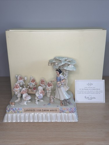 Disney showcase collection - disney,
